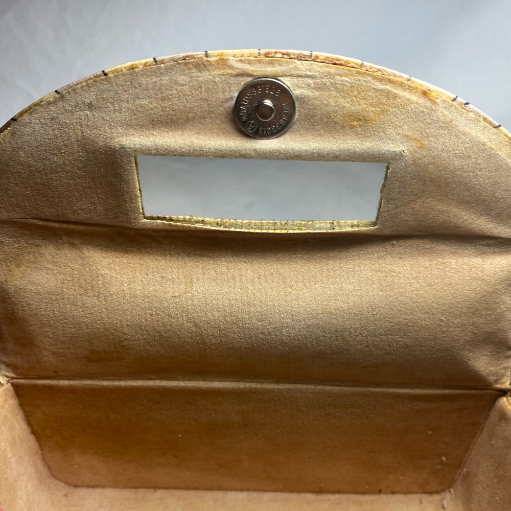 Lulu Guinness perscription reader sunglasses. - Picture 7 of 7